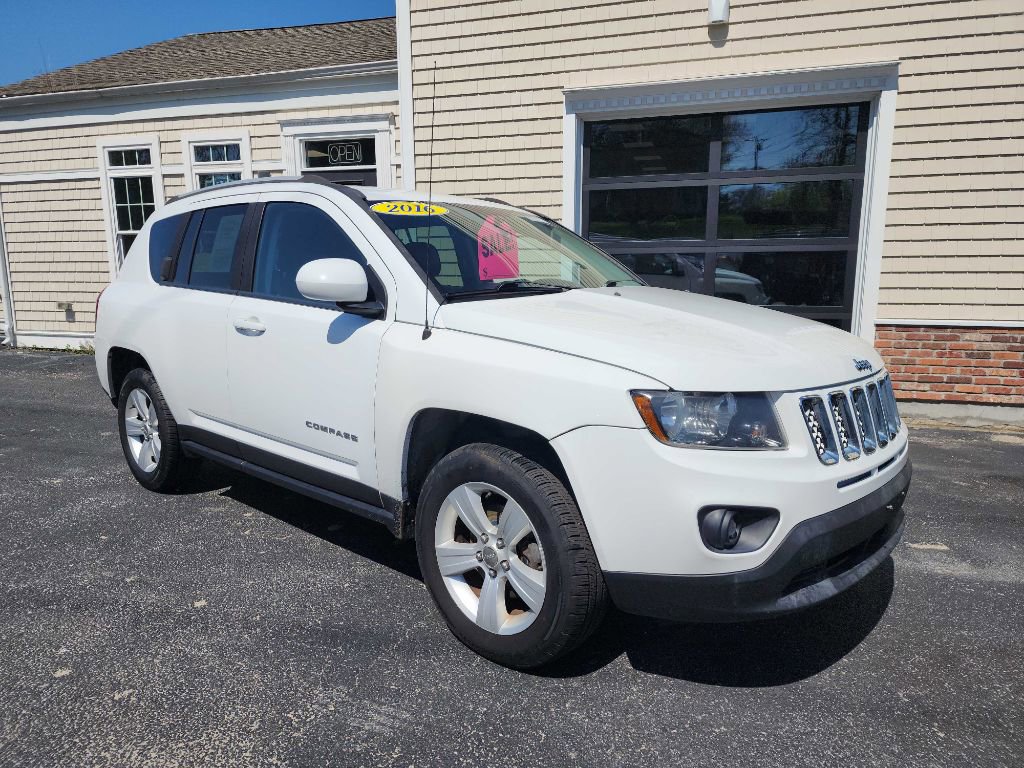 Used 2016 Jeep Compass Latitude FWD image 6