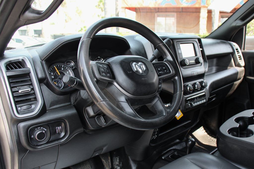 Used 2021 RAM 5500 Tradesman w/ Chrome Appearance Group image 19