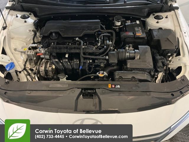 Used 2024 Hyundai Elantra Limited image 22