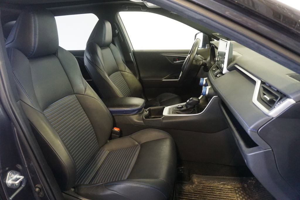 Used 2022 Toyota RAV4 XSE AWD/4WD image 20