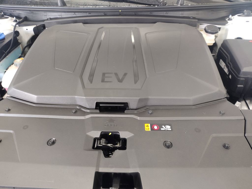 New 2025 Hyundai Ioniq 5 XRT image 9