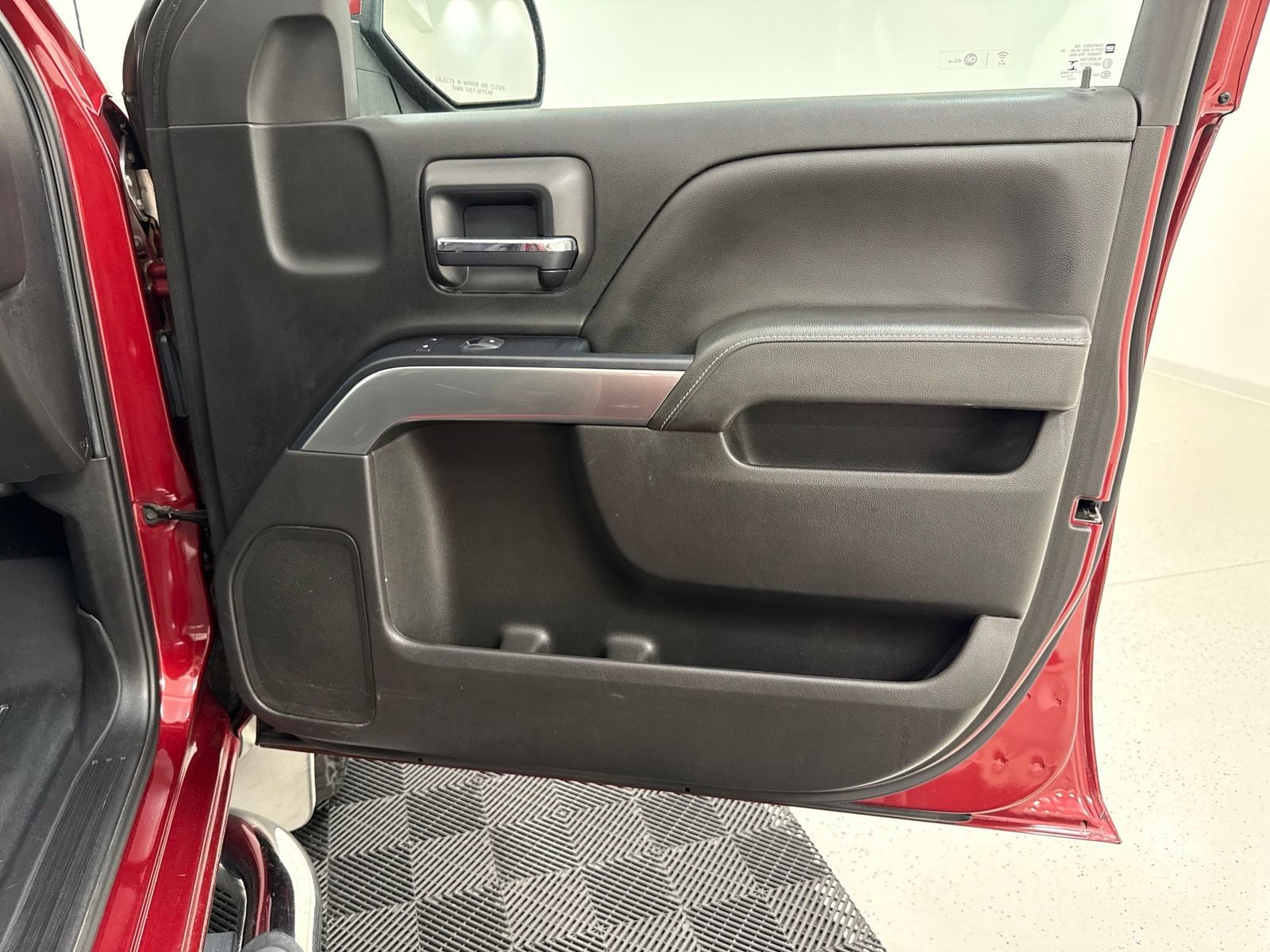 Used 2018 Chevrolet Silverado 1500 LT w/ All Star Edition AWD/4WD image 29