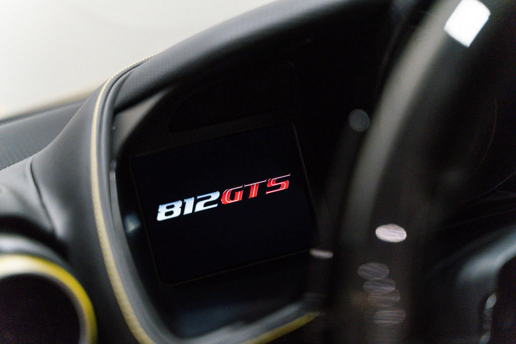 Used 2022 Ferrari 812 GTS image 8