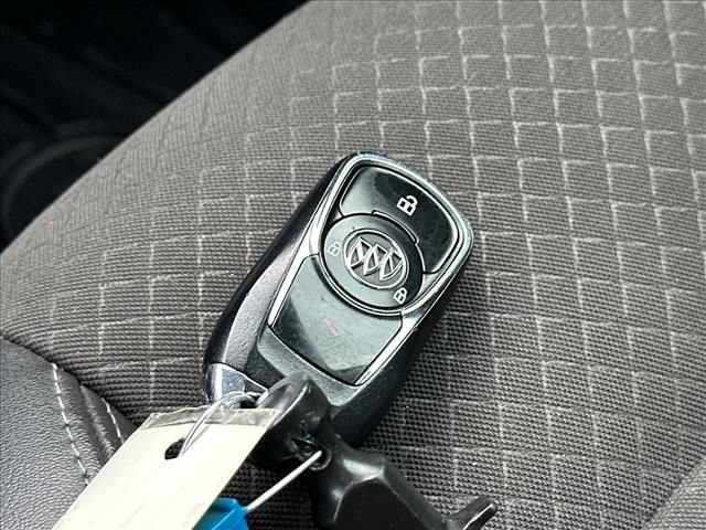 Certified 2021 Buick Encore Preferred w/ Safety Package FWD image 29