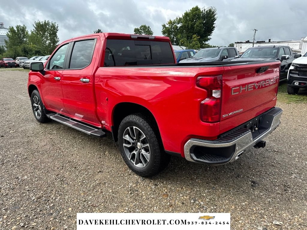Used 2024 Chevrolet Silverado 1500 LT AWD/4WD image 3