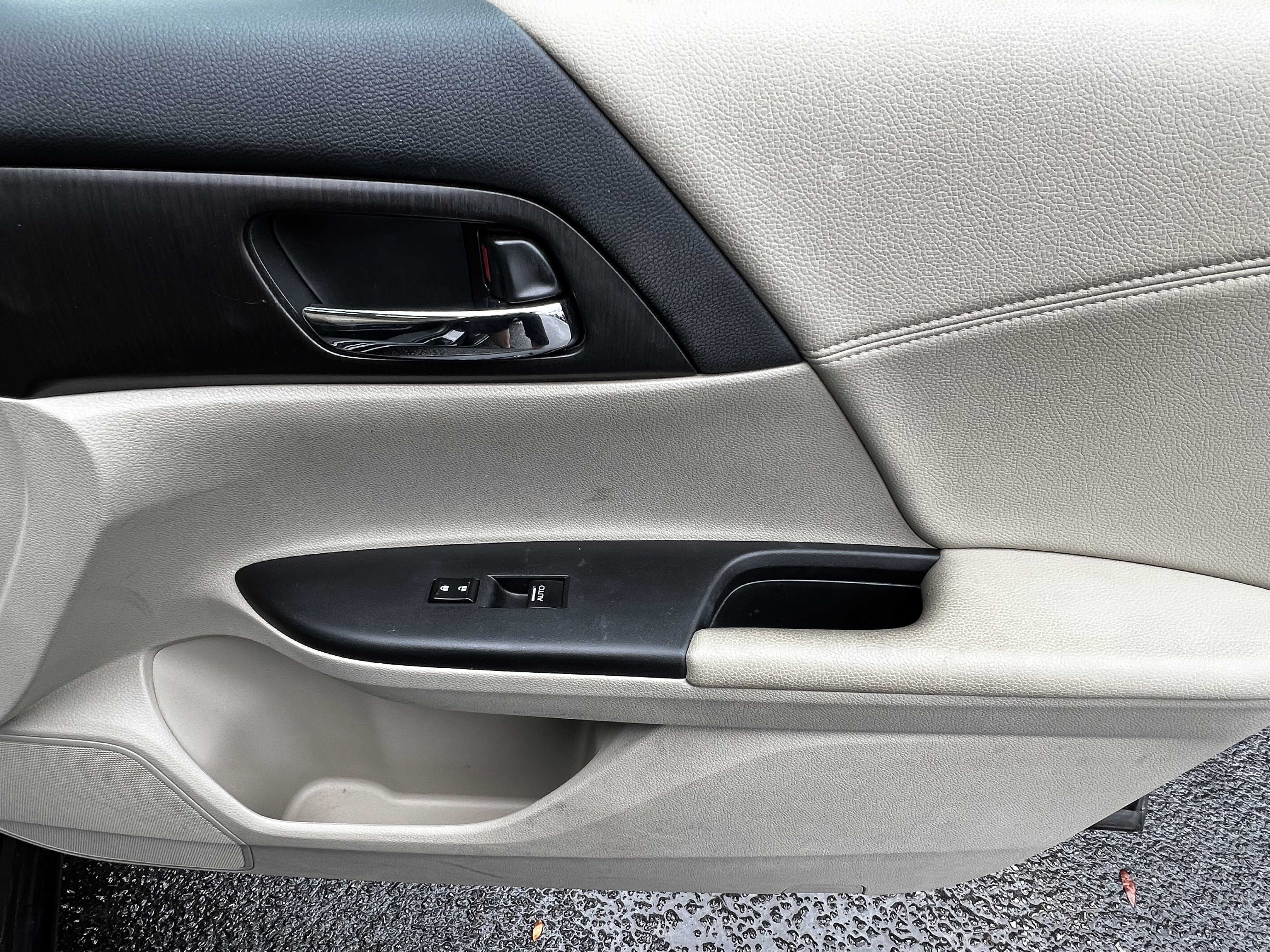 Used 2013 Honda Accord EX-L image 42