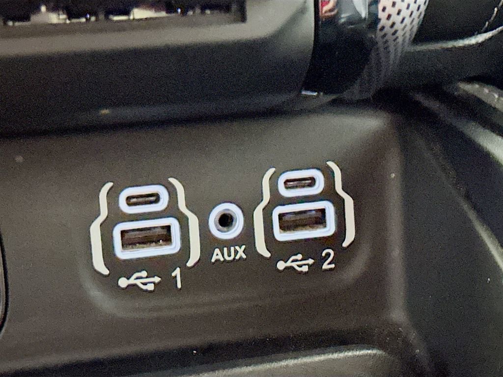 Used 2021 RAM 1500 Limited RWD image 33