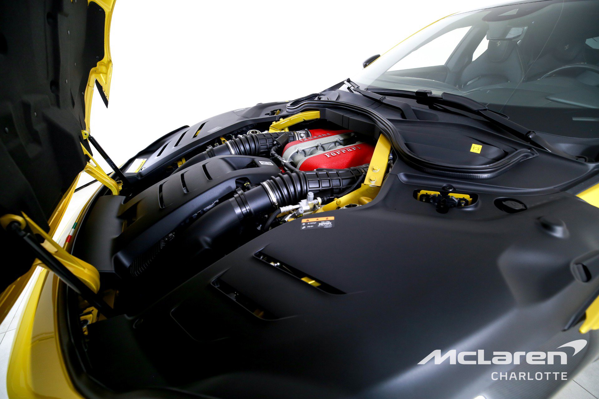 Used 2024 Ferrari Purosangue image 32