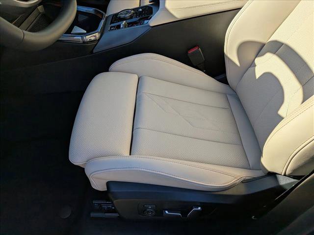 Used 2026 BMW X3 xDrive30 w/ Premium Package image 4