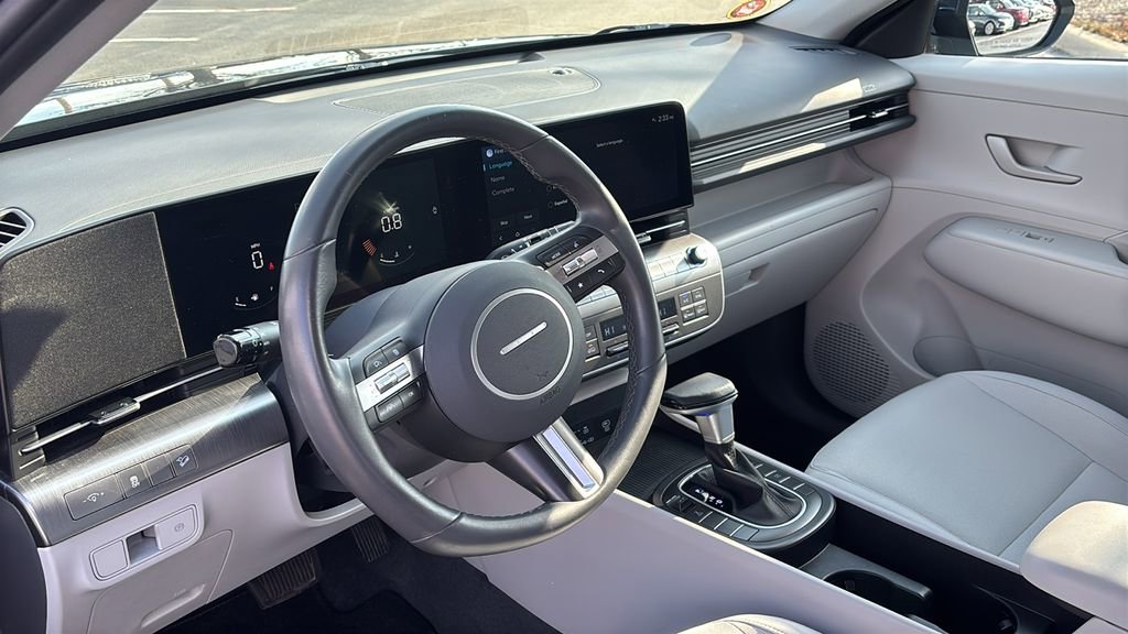 Used 2024 Hyundai Kona SEL image 23