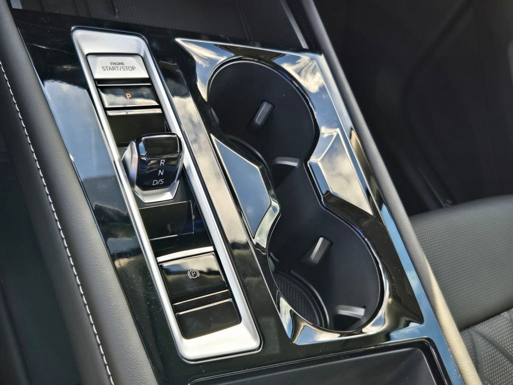 New 2026 Volkswagen Atlas SEL Premium R-Line image 11