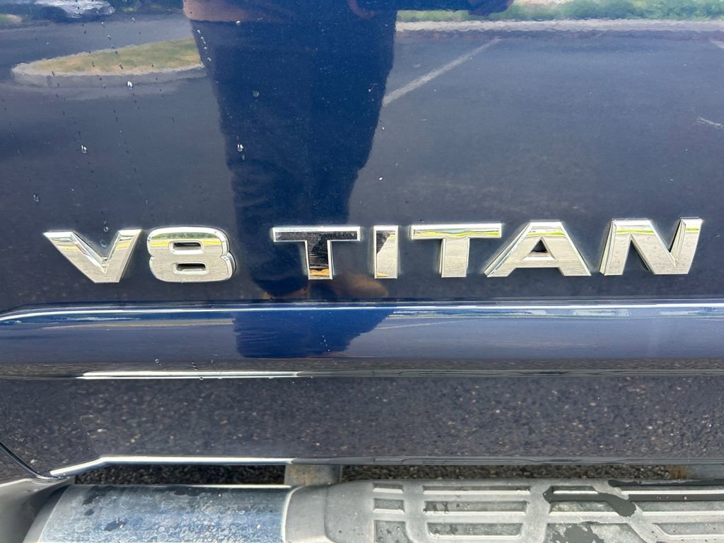 Used 2011 Nissan Titan SV w/ SV Value Truck Pkg AWD/4WD image 36