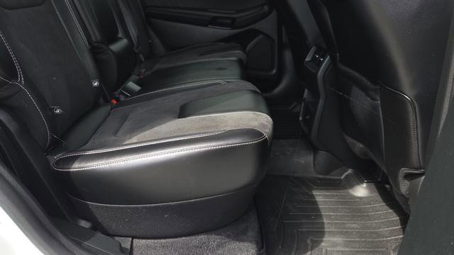 Used 2023 Ford Edge ST image 19