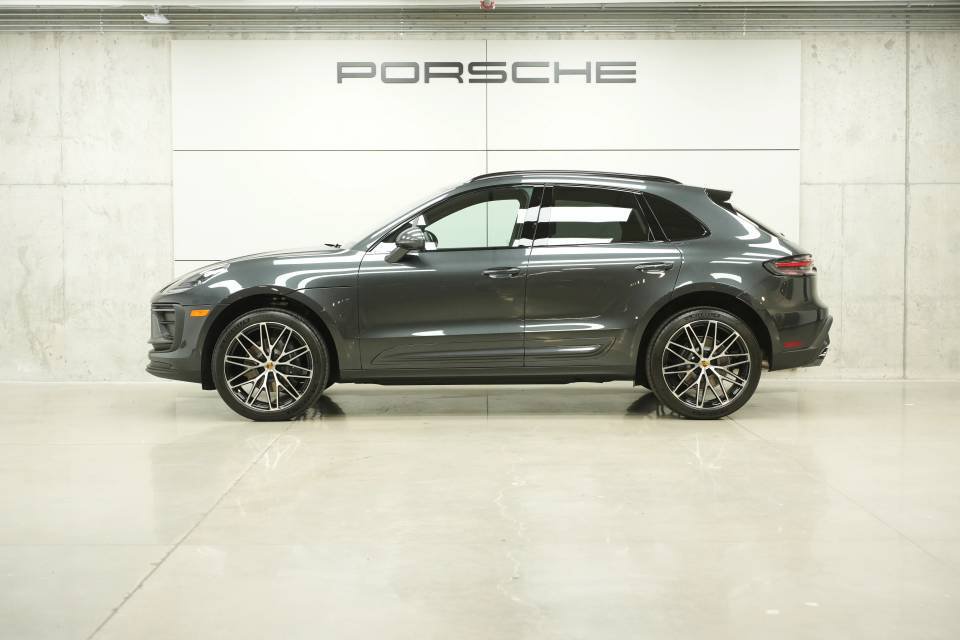 New 2026 Porsche Macan AWD/4WD image 2
