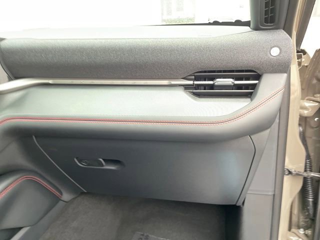 New 2026 Ford Explorer ST-Line w/ ST-Line Street Pack image 40