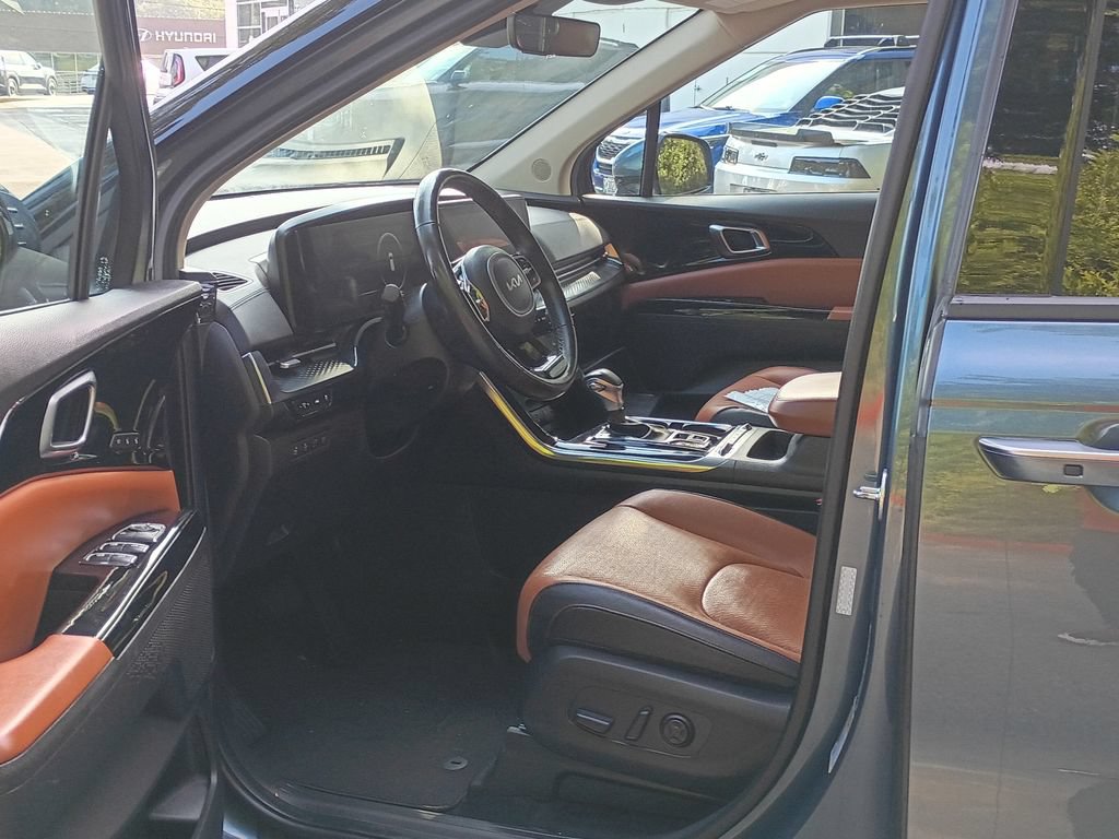 Used 2024 Kia Carnival SX Prestige FWD image 16