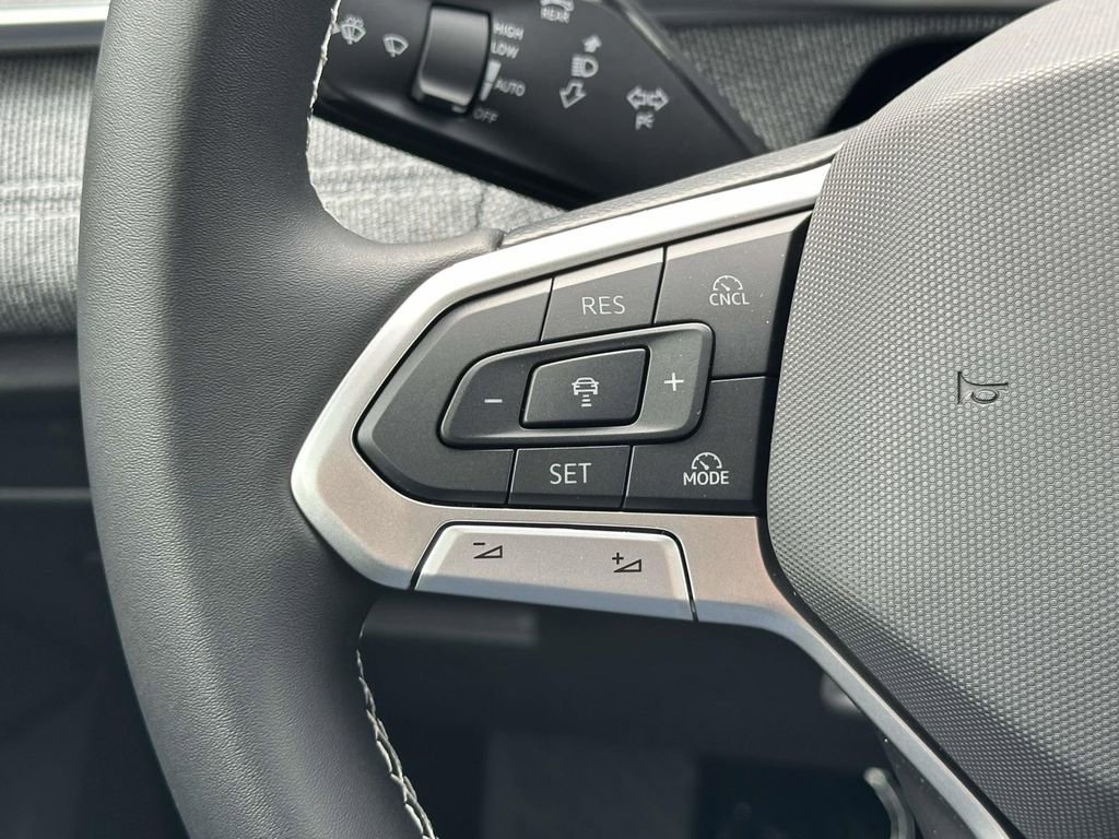 New 2025 Volkswagen Tiguan S image 16