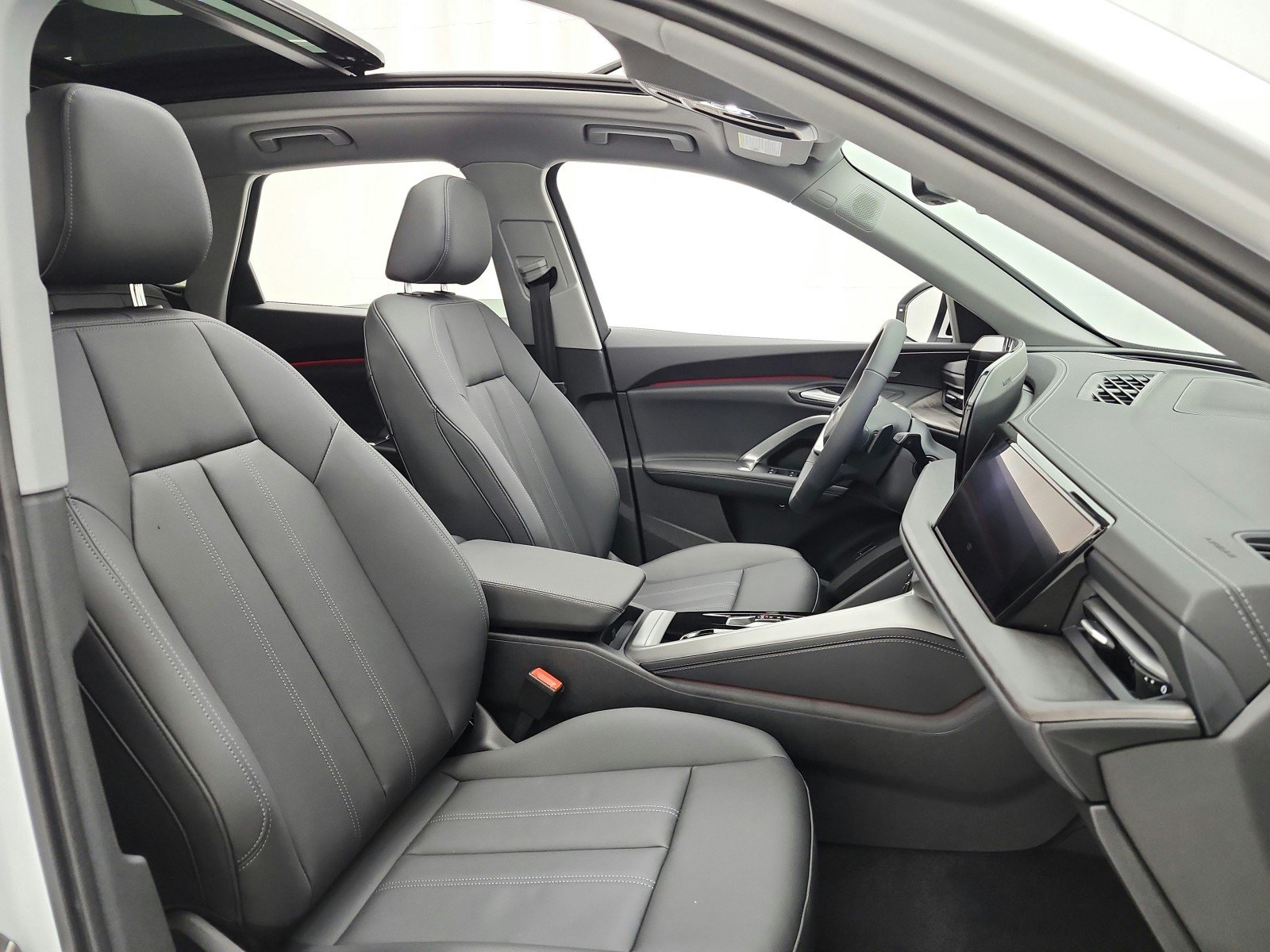 New 2026 Audi Q5 Premium Plus AWD/4WD image 15