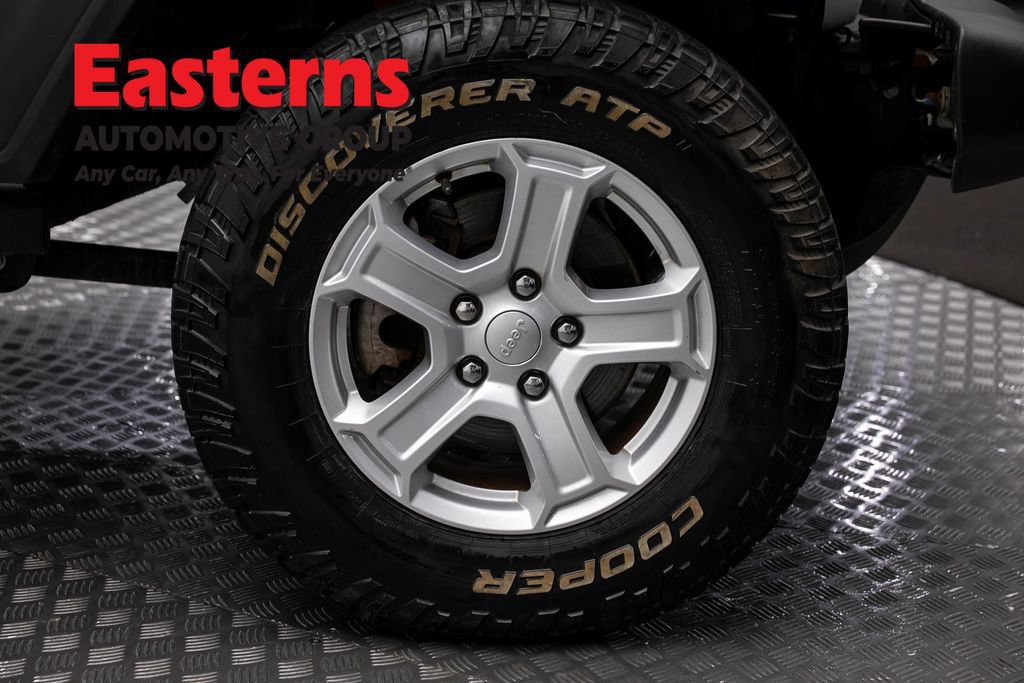 Used 2018 Jeep Wrangler Unlimited Sport S AWD/4WD image 30