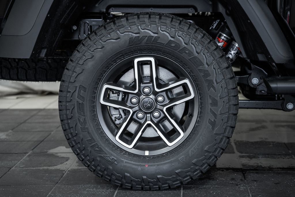 New 2026 Jeep Gladiator Mojave AWD/4WD image 17