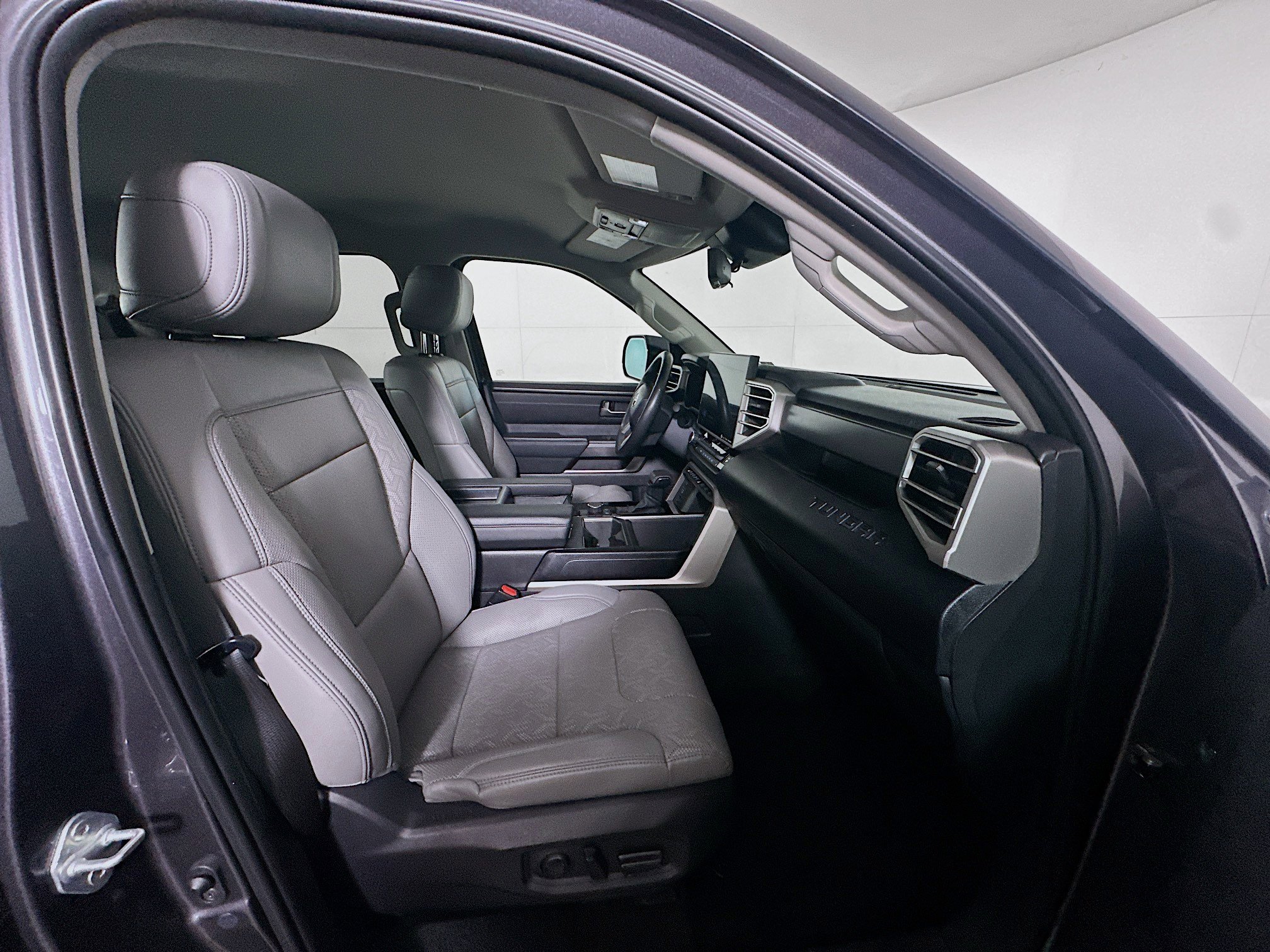 Used 2022 Toyota Tundra SR5 image 30