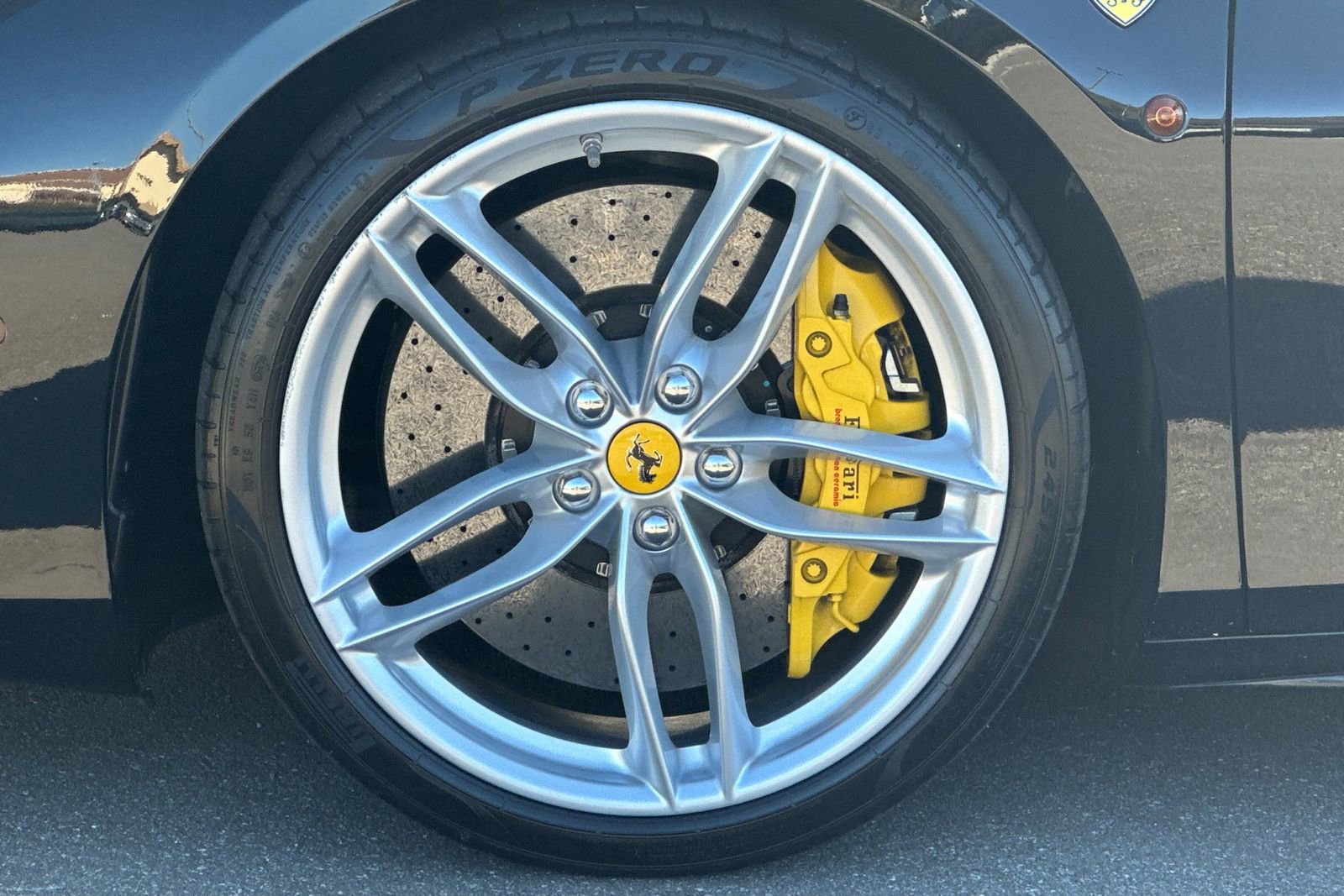 Used 2016 Ferrari 488 GTB image 41