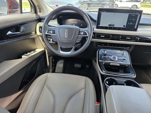 Certified 2022 Lincoln Nautilus FWD w/ Premium Package image 7