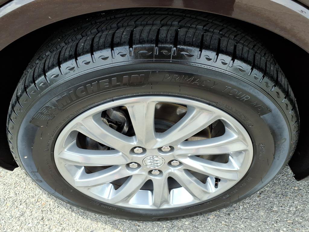Used 2020 Buick Envision Essence FWD image 9