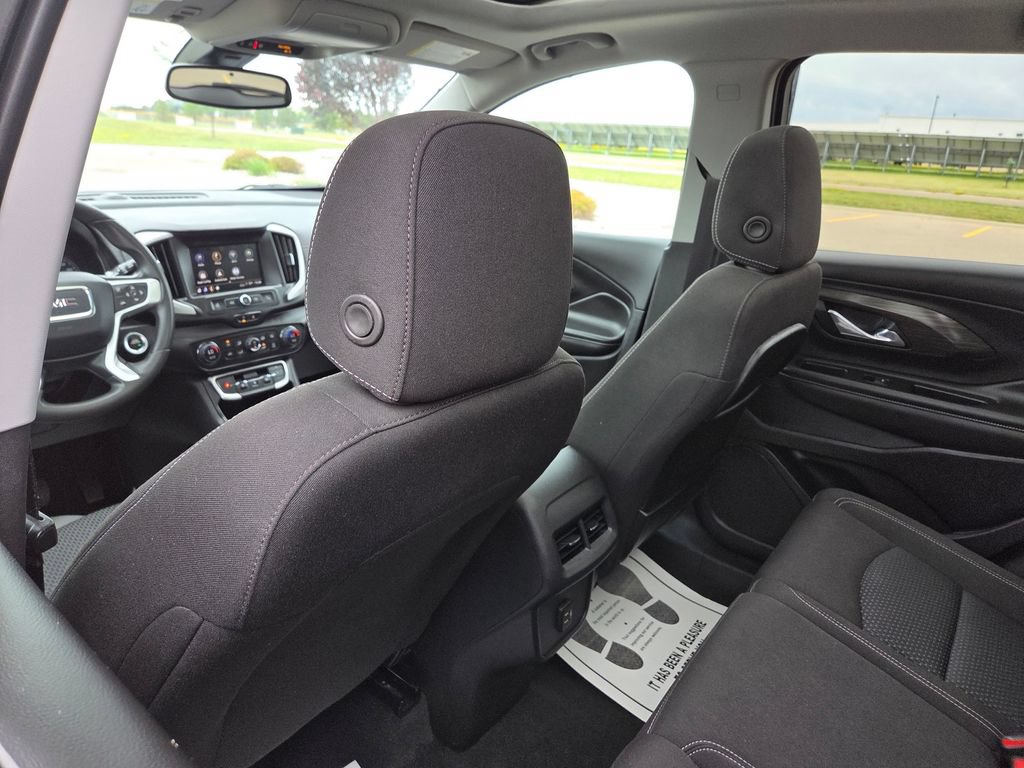 Used 2023 GMC Terrain SLE w/ Driver Convenience Package AWD/4WD image 48