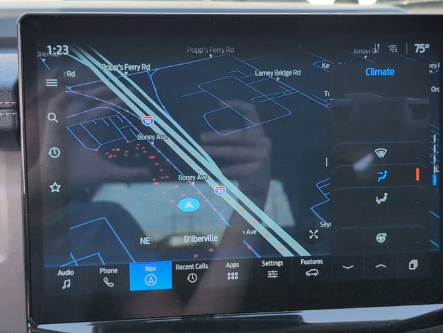 Used 2023 Ford Expedition XLT image 19