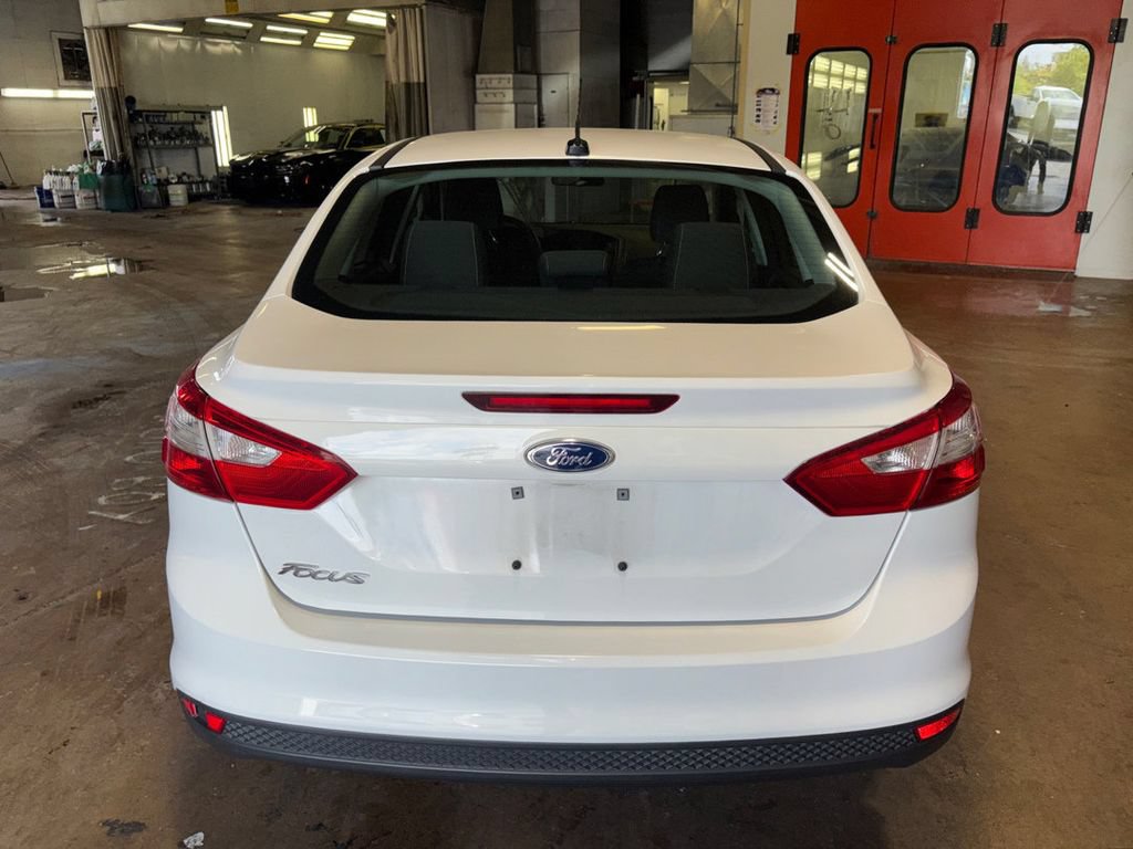 Used 2013 Ford Focus S FWD image 6