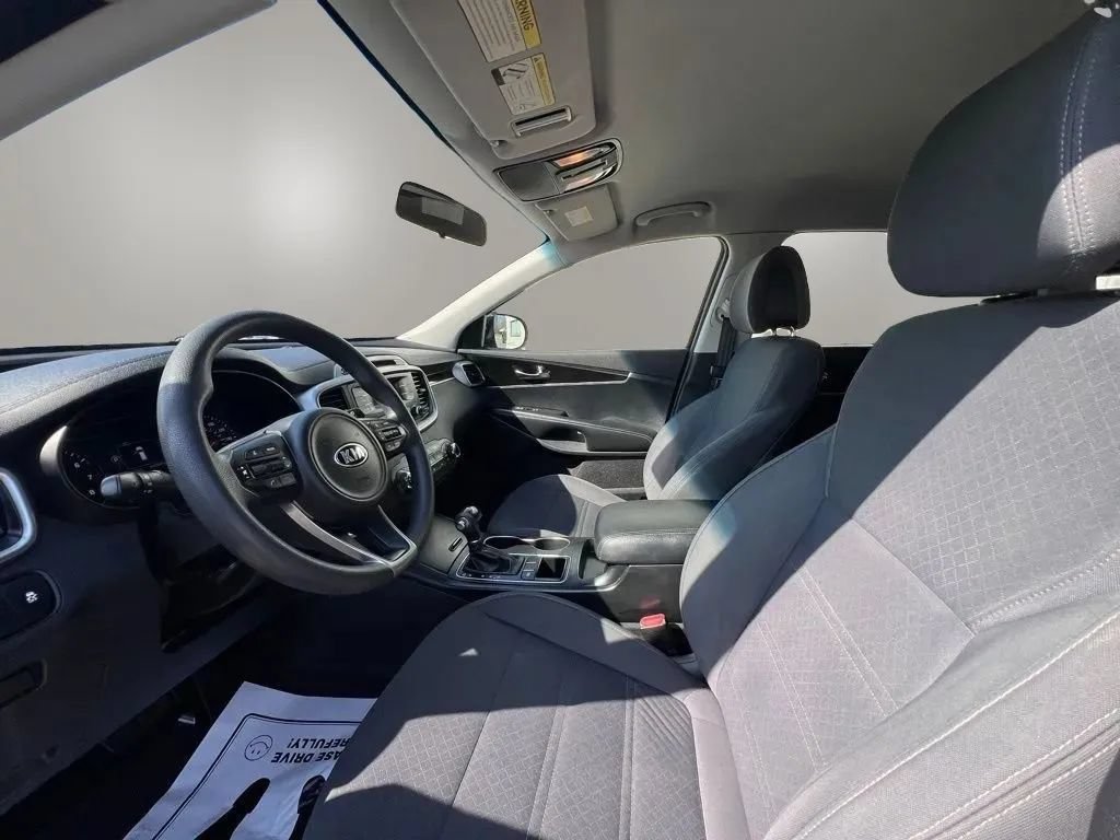 Used 2016 Kia Sorento L FWD image 10
