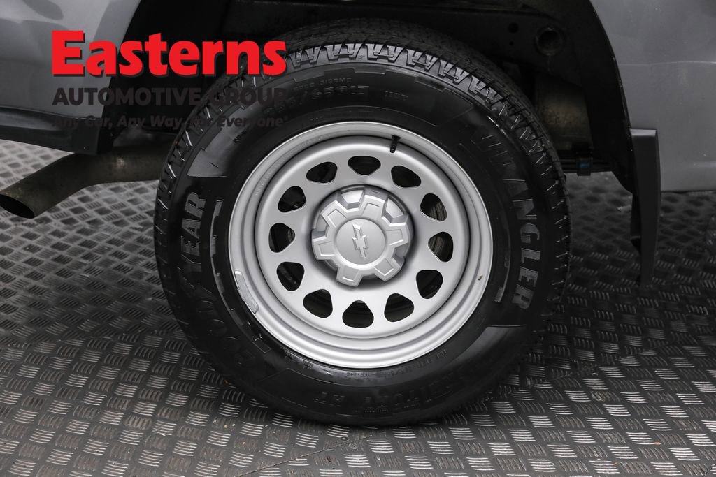 Used 2023 Chevrolet Colorado W/T RWD image 28