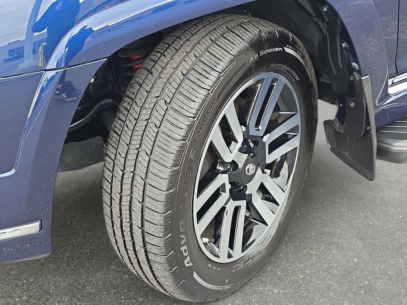 Used 2019 Toyota 4Runner Limited AWD/4WD image 31