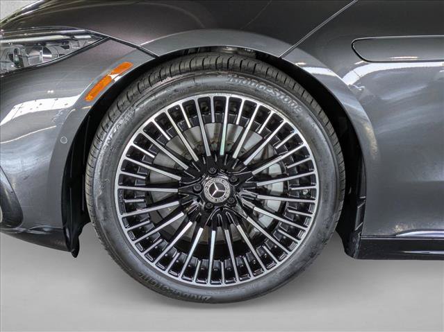 Certified 2022 Mercedes-Benz EQS 580 4MATIC Sedan image 26