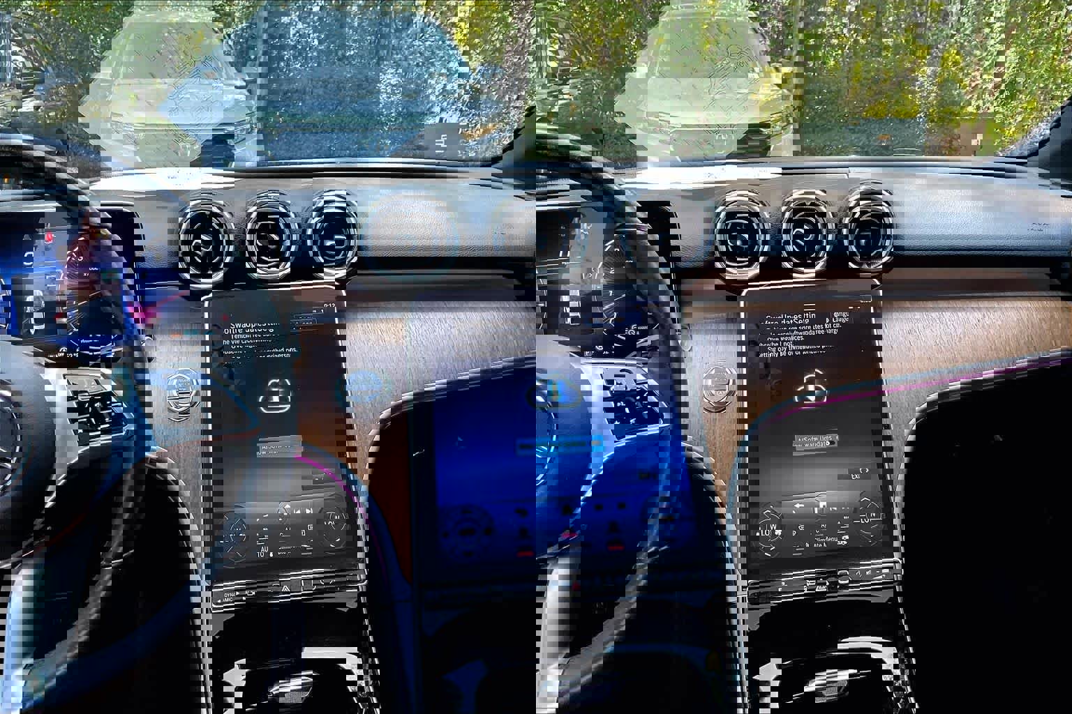 Used 2022 Mercedes-Benz C 300 Sedan image 7