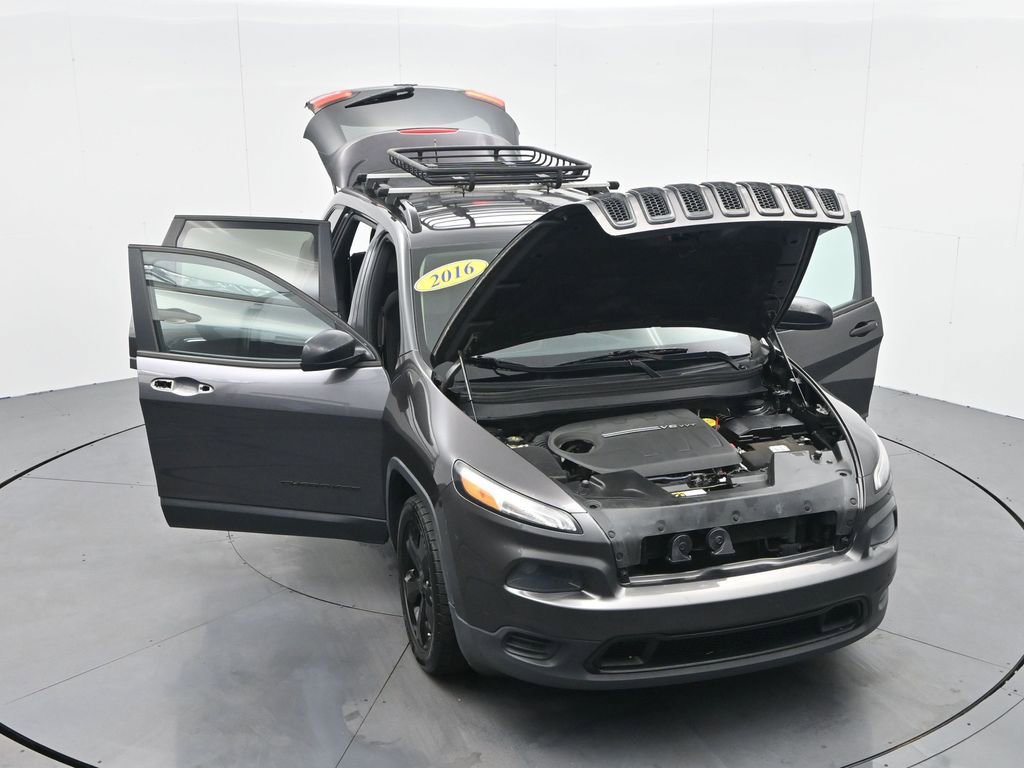 Used 2016 Jeep Cherokee Sport w/ Cold Weather Group image 31