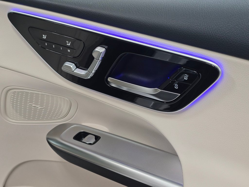 New 2026 Mercedes-Benz GLC 300 4MATIC image 25