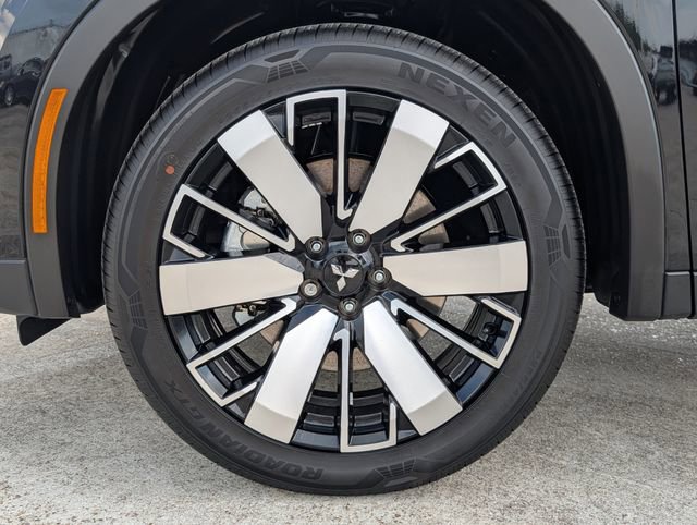 Used 2025 Mitsubishi Outlander SE image 9