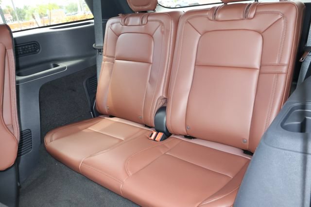 New 2026 Lincoln Aviator Reserve w/ Illumination Package RWD image 14