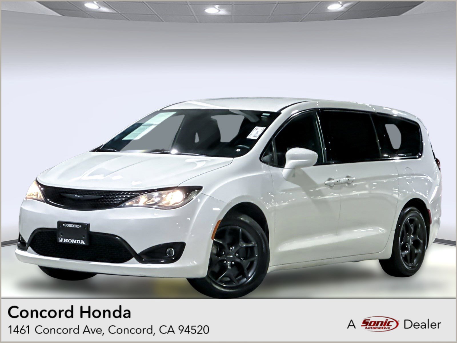 Used 2018 Chrysler Pacifica Touring Plus w/ S Appearance Package
