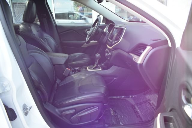 Used 2017 Jeep Cherokee Limited AWD/4WD image 46