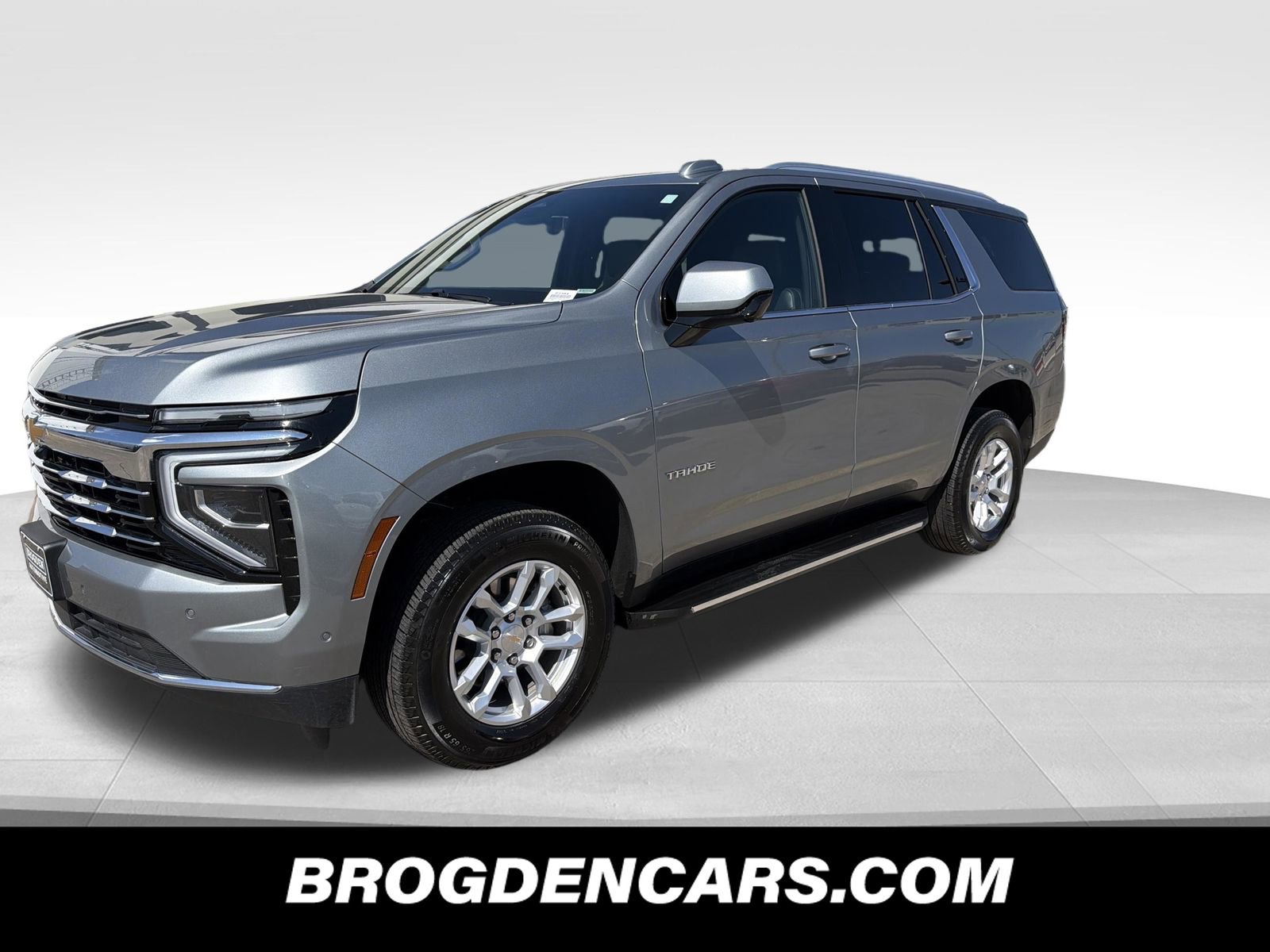 Used 2025 Chevrolet Tahoe LT AWD/4WD image 4
