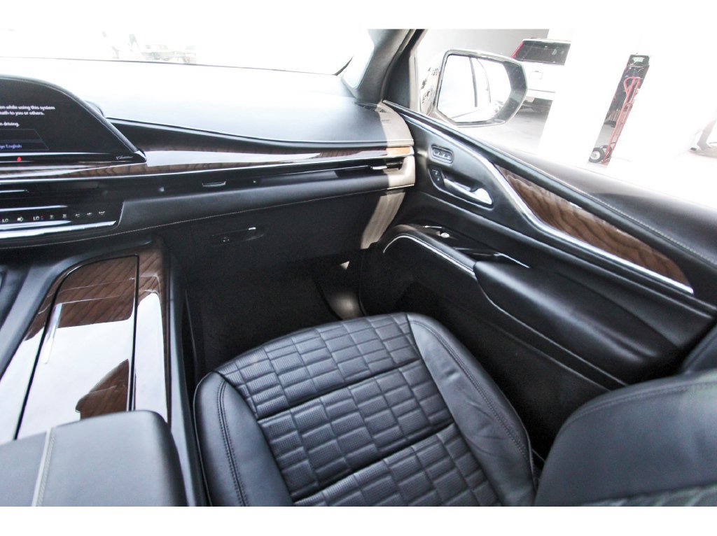 Certified 2024 Cadillac Escalade Sport Platinum w/ LPO, ONYX Package AWD/4WD image 10