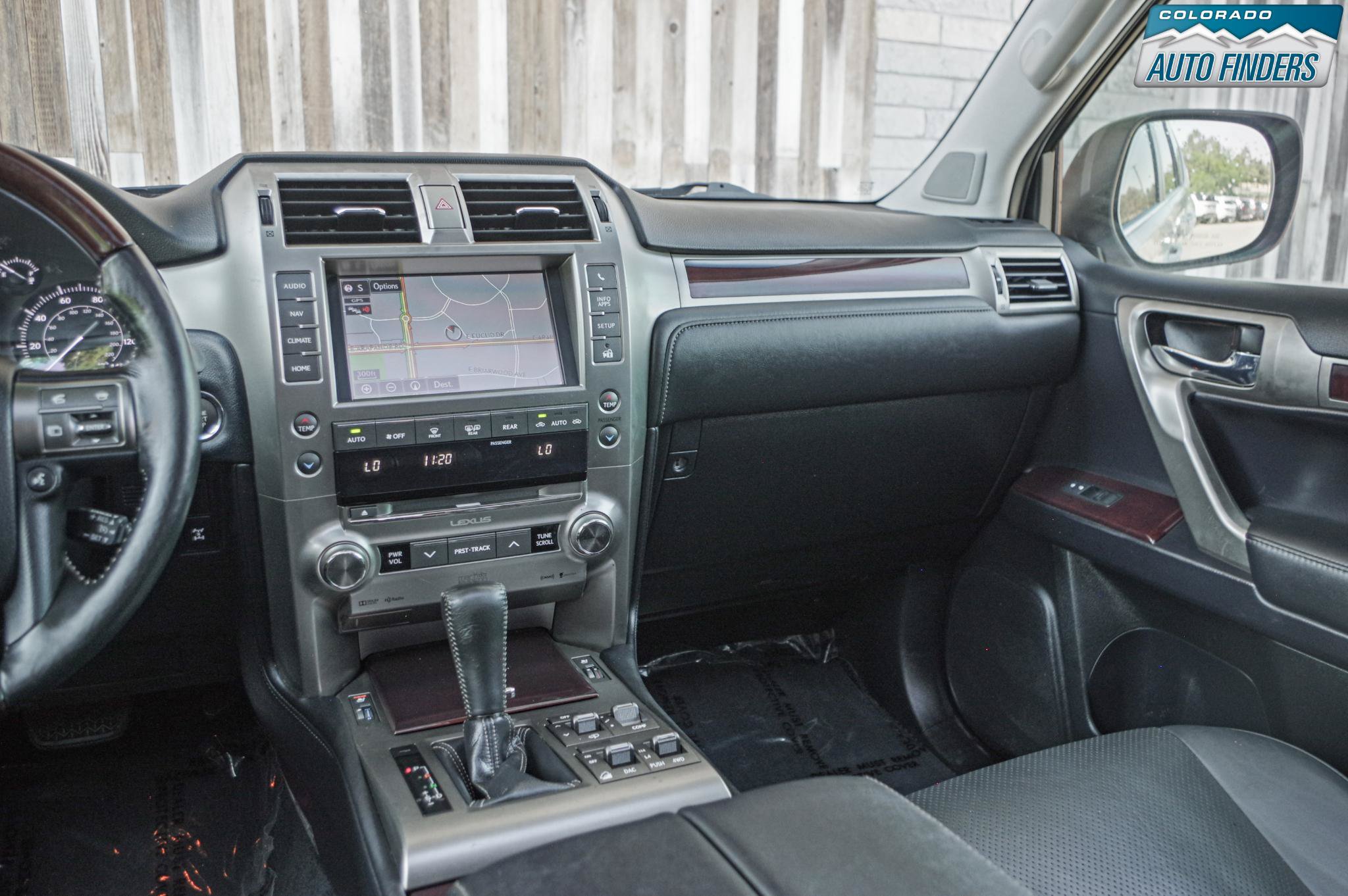 Used 2016 Lexus GX 460 Luxury w/ Preferred Accessory Package AWD/4WD image 17