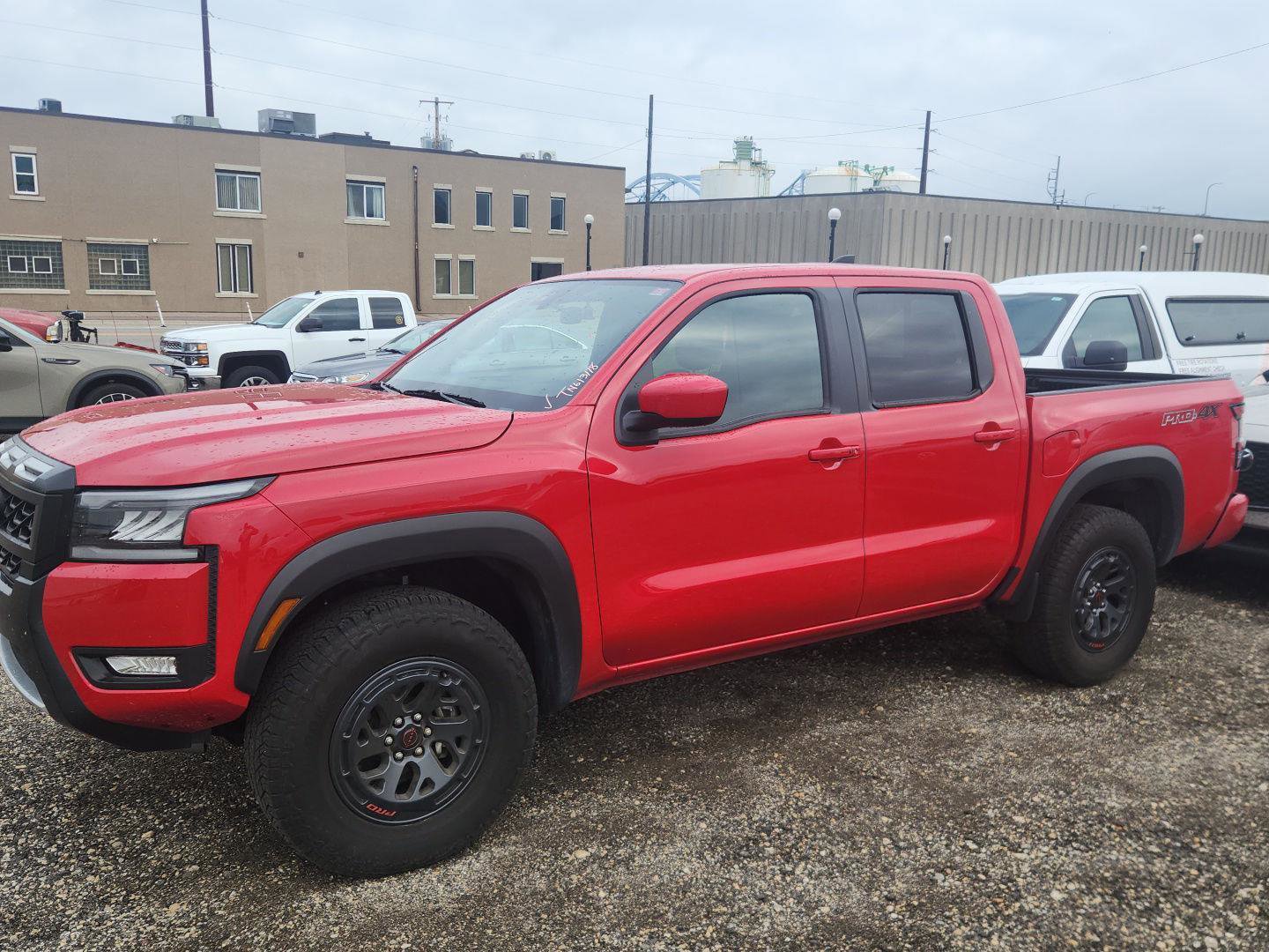 Used 2026 Nissan Frontier PRO-4X AWD/4WD image 8