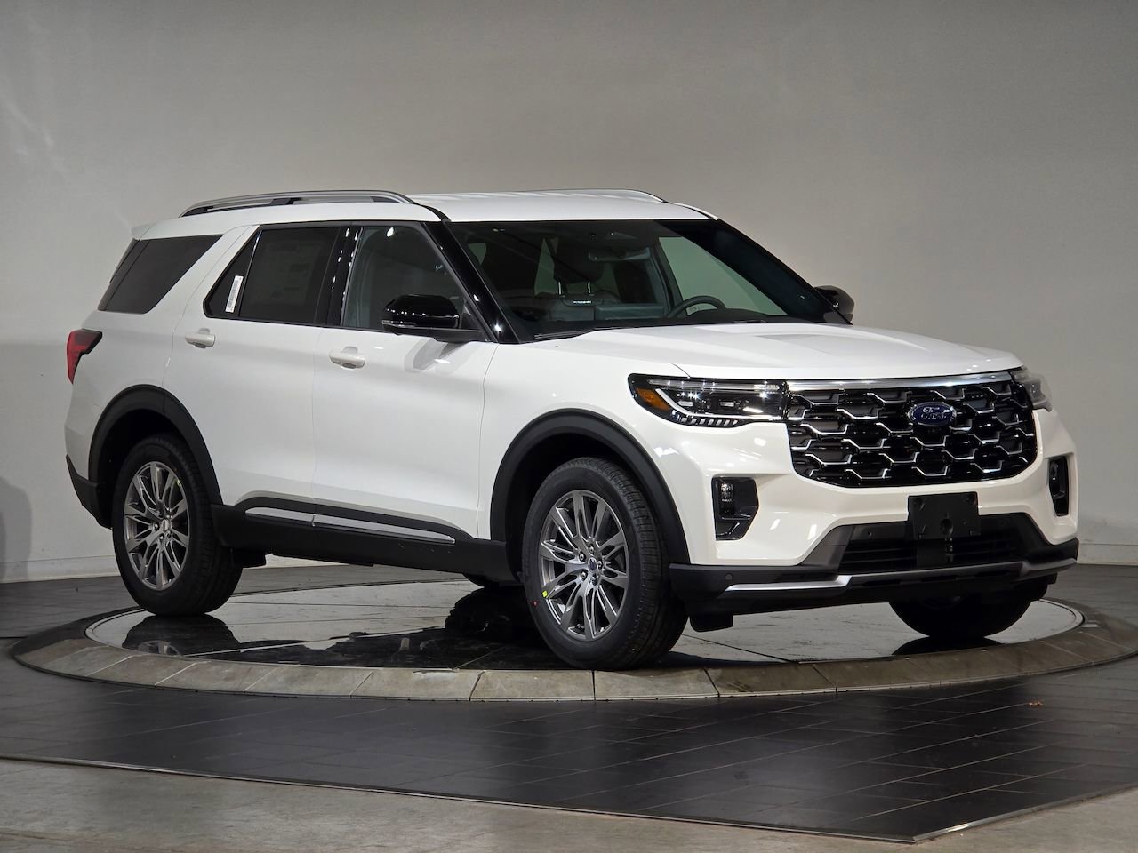 New 2026 Ford Explorer Platinum image 2