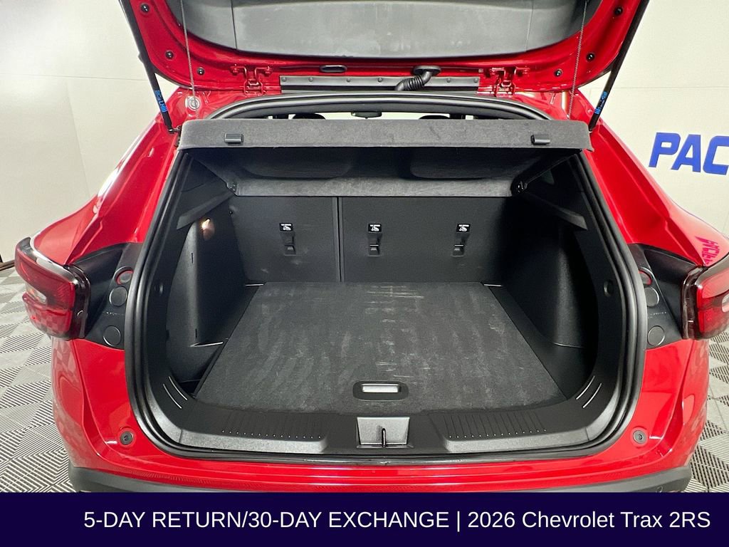 Used 2026 Chevrolet Trax RS w/ Sunroof Package FWD image 30