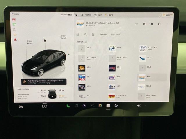 Used 2023 Tesla Model 3 Standard Range image 12