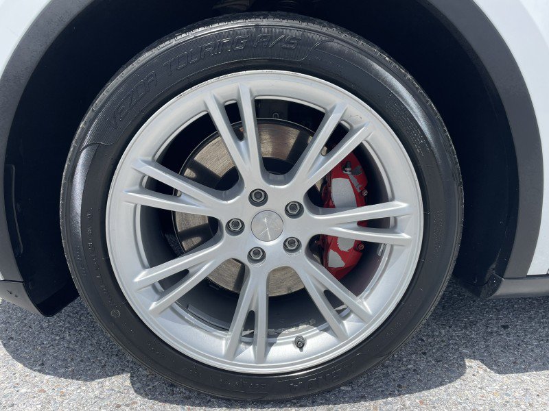 Used 2021 Tesla Model Y Long Range AWD/4WD image 24